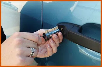Montvale Locksmith Service Montvale, NJ 201-402-2723 - 14a-car-lock-smith